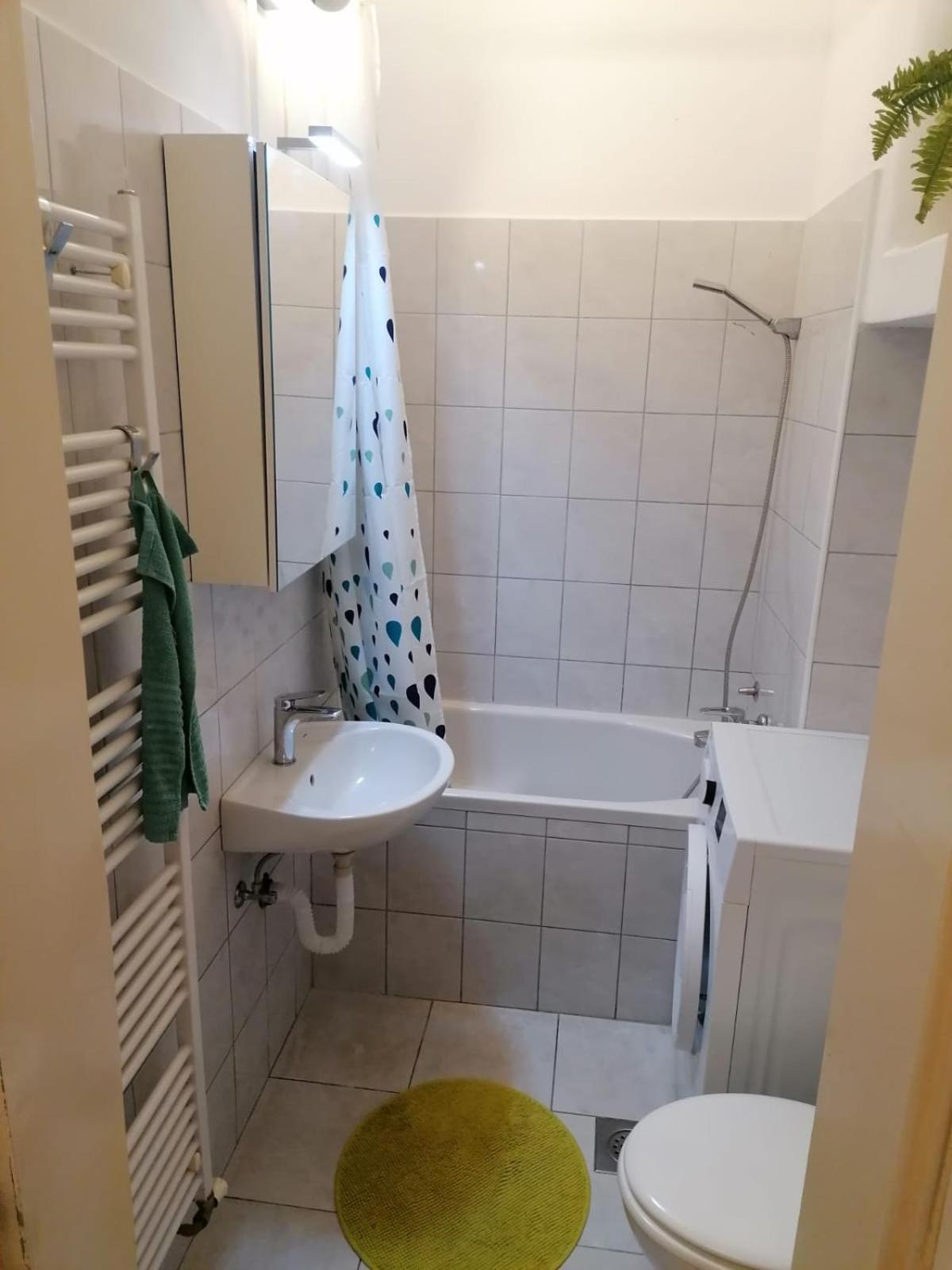 Zagreb Botanical Garden Budget Apartment Екстер'єр фото